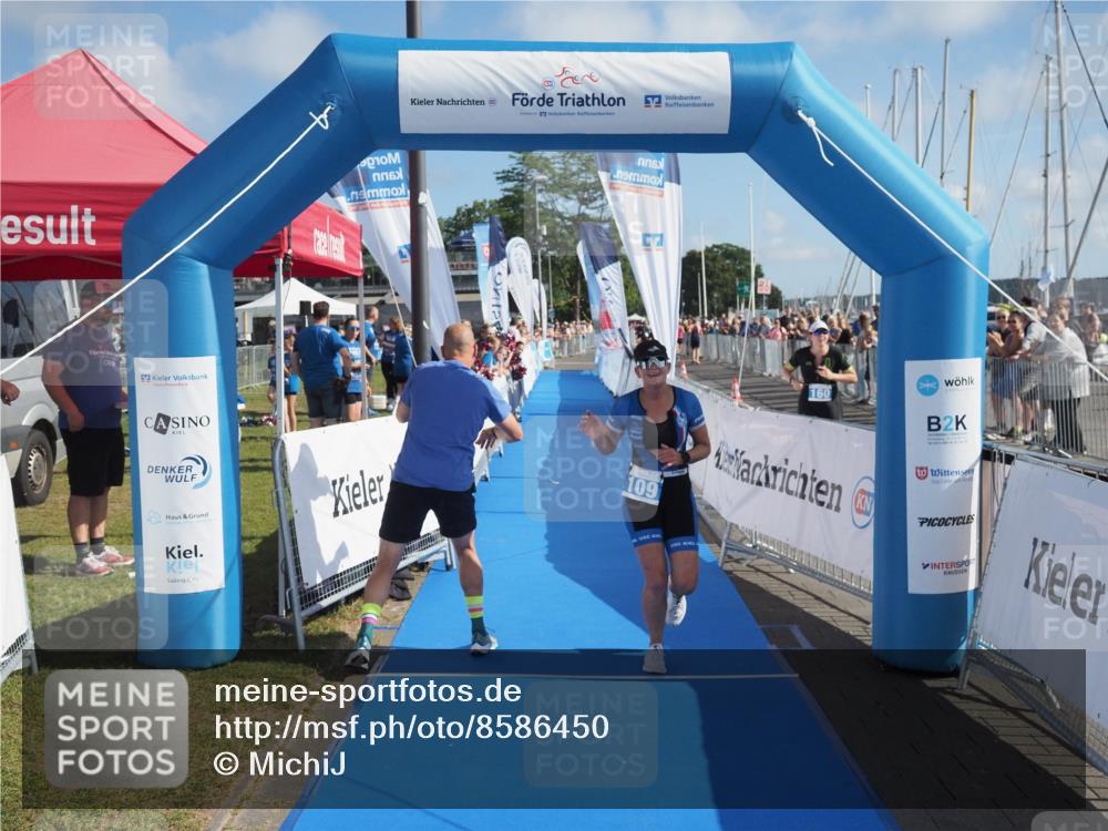 17.08.2025 - KN Förde Triathlon 2025 MichiJ http://msf.ph/oto/8586450 17.08.2025 10:24:59 Laufen 109 meine-sportfotos.de