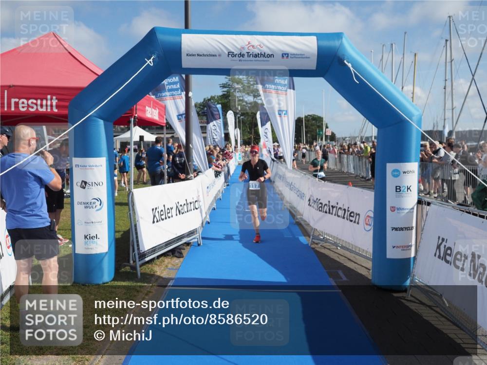 17.08.2025 - KN Förde Triathlon 2025 MichiJ http://msf.ph/oto/8586520 17.08.2025 10:25:57 Laufen 117 meine-sportfotos.de