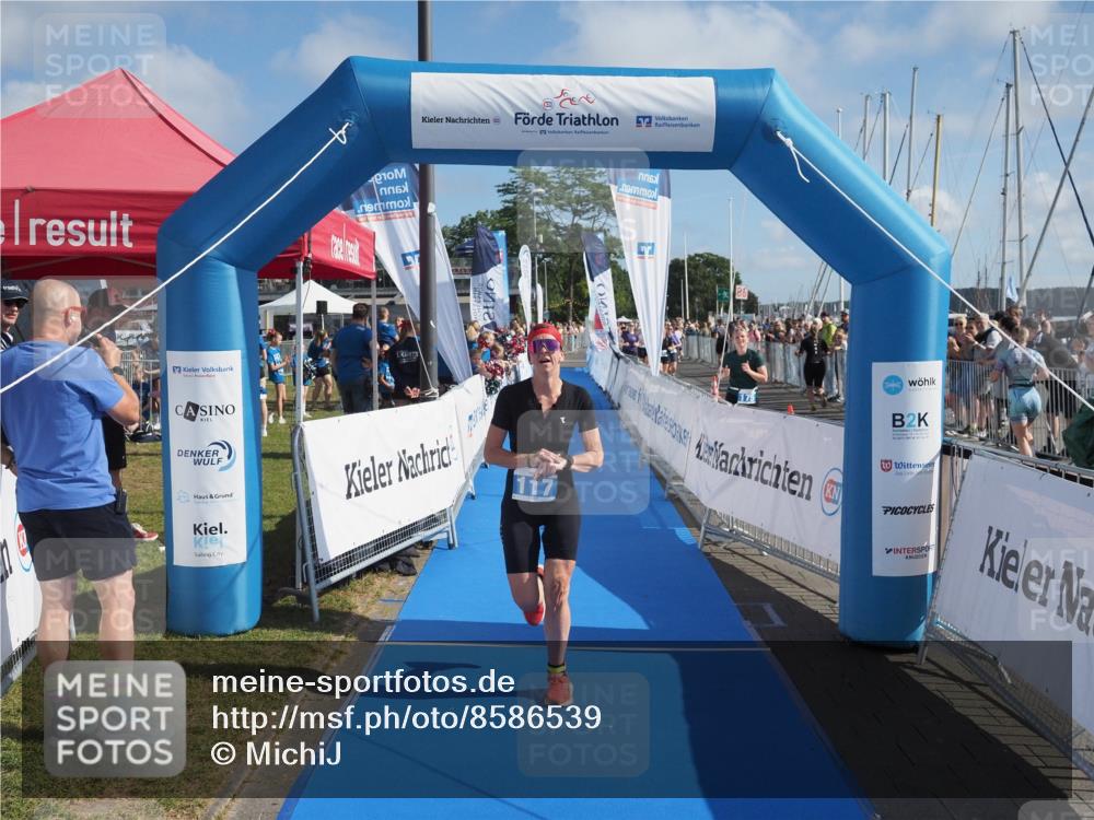 17.08.2025 - KN Förde Triathlon 2025 MichiJ http://msf.ph/oto/8586539 17.08.2025 10:25:58 Laufen 117 meine-sportfotos.de