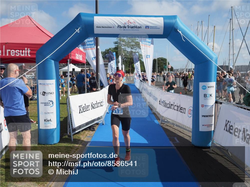 17.08.2025 - KN Förde Triathlon 2025 MichiJ http://msf.ph/oto/8586541 17.08.2025 10:25:58 Laufen 117 meine-sportfotos.de
