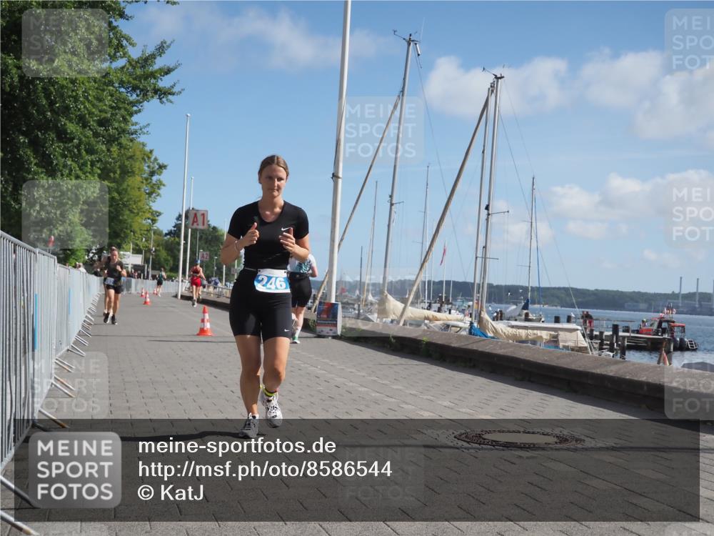 17.08.2025 - KN Förde Triathlon 2025 KatJ http://msf.ph/oto/8586544 17.08.2025 10:36:02 Laufen 102, 246 meine-sportfotos.de