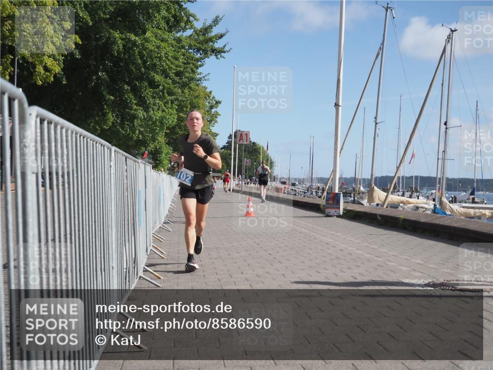 17.08.2025 - KN Förde Triathlon 2025 KatJ http://msf.ph/oto/8586590 17.08.2025 10:36:08 Laufen 102, 248 meine-sportfotos.de