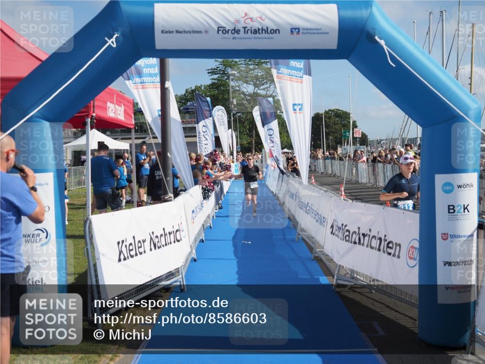 17.08.2025 - KN Förde Triathlon 2025 MichiJ http://msf.ph/oto/8586603 17.08.2025 10:26:15 Laufen 106 meine-sportfotos.de