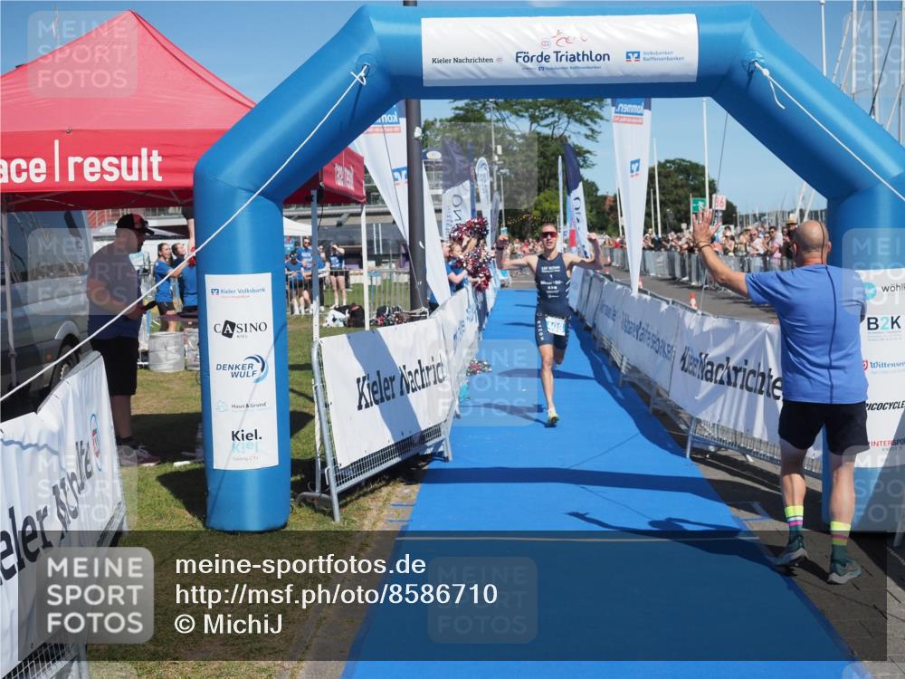 17.08.2025 - KN Förde Triathlon 2025 MichiJ http://msf.ph/oto/8586710 17.08.2025 13:28:24 Laufen 408 meine-sportfotos.de