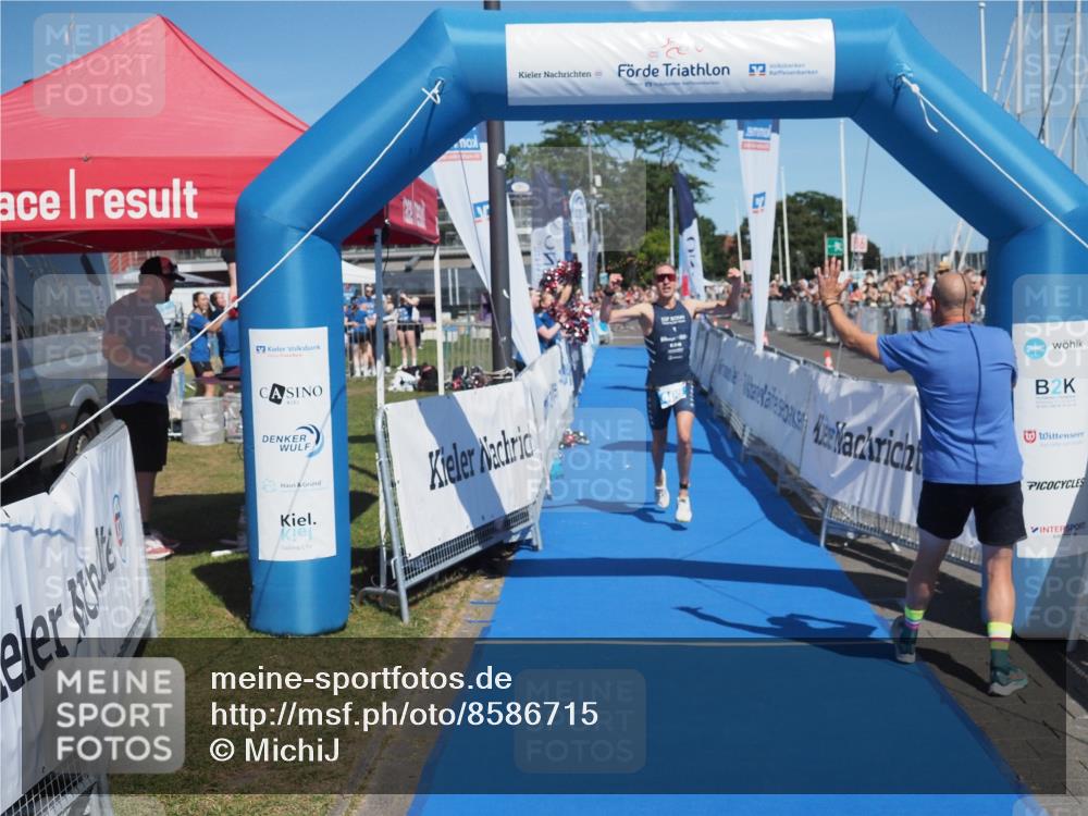 17.08.2025 - KN Förde Triathlon 2025 MichiJ http://msf.ph/oto/8586715 17.08.2025 13:28:24 Laufen 408 meine-sportfotos.de
