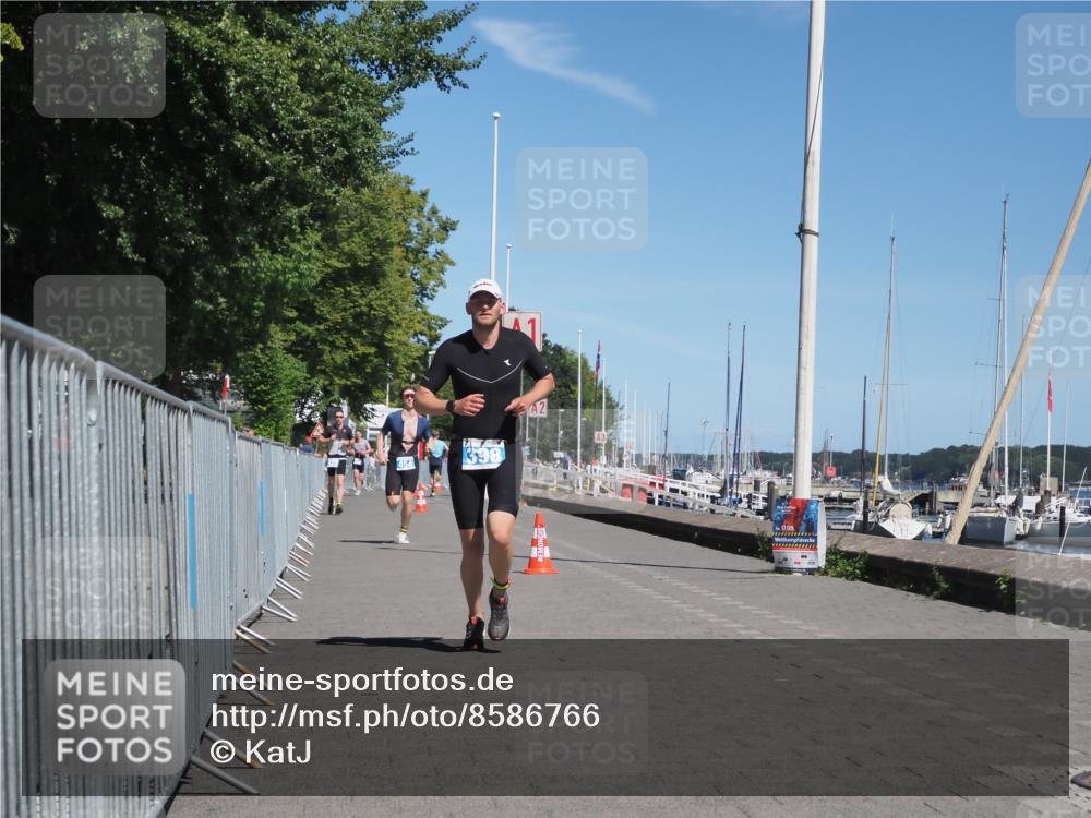 17.08.2025 - KN Förde Triathlon 2025 KatJ http://msf.ph/oto/8586766 17.08.2025 13:28:56 Laufen 398, 402, 454 meine-sportfotos.de