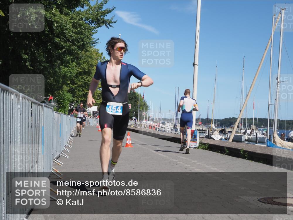 17.08.2025 - KN Förde Triathlon 2025 KatJ http://msf.ph/oto/8586836 17.08.2025 13:29:01 Laufen 398, 423, 454 meine-sportfotos.de