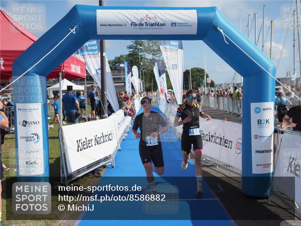 17.08.2025 - KN Förde Triathlon 2025 MichiJ http://msf.ph/oto/8586882 17.08.2025 10:26:31 Laufen 166, 168 meine-sportfotos.de