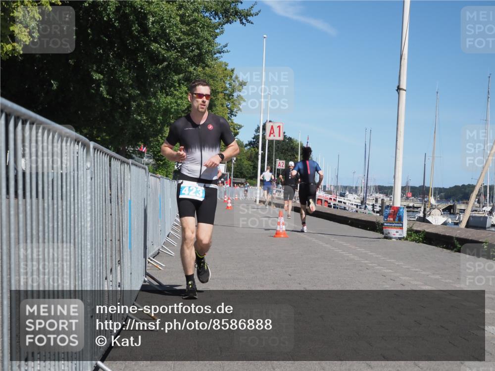 17.08.2025 - KN Förde Triathlon 2025 KatJ http://msf.ph/oto/8586888 17.08.2025 13:29:09 Laufen 423, 442 meine-sportfotos.de