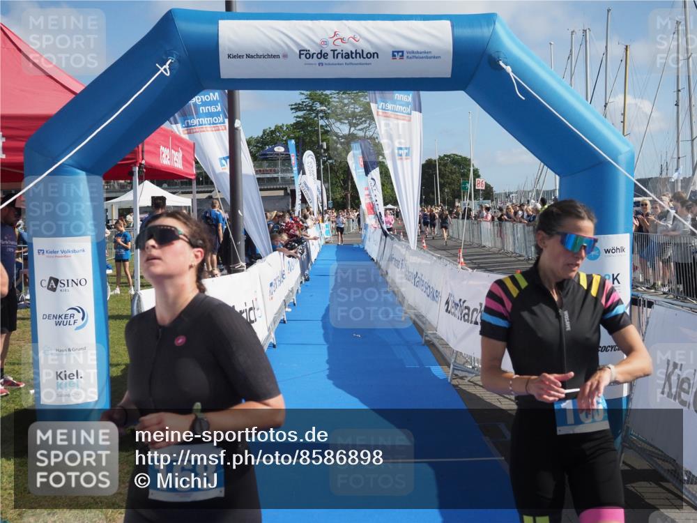17.08.2025 - KN Förde Triathlon 2025 MichiJ http://msf.ph/oto/8586898 17.08.2025 10:26:32 Laufen 166, 168 meine-sportfotos.de