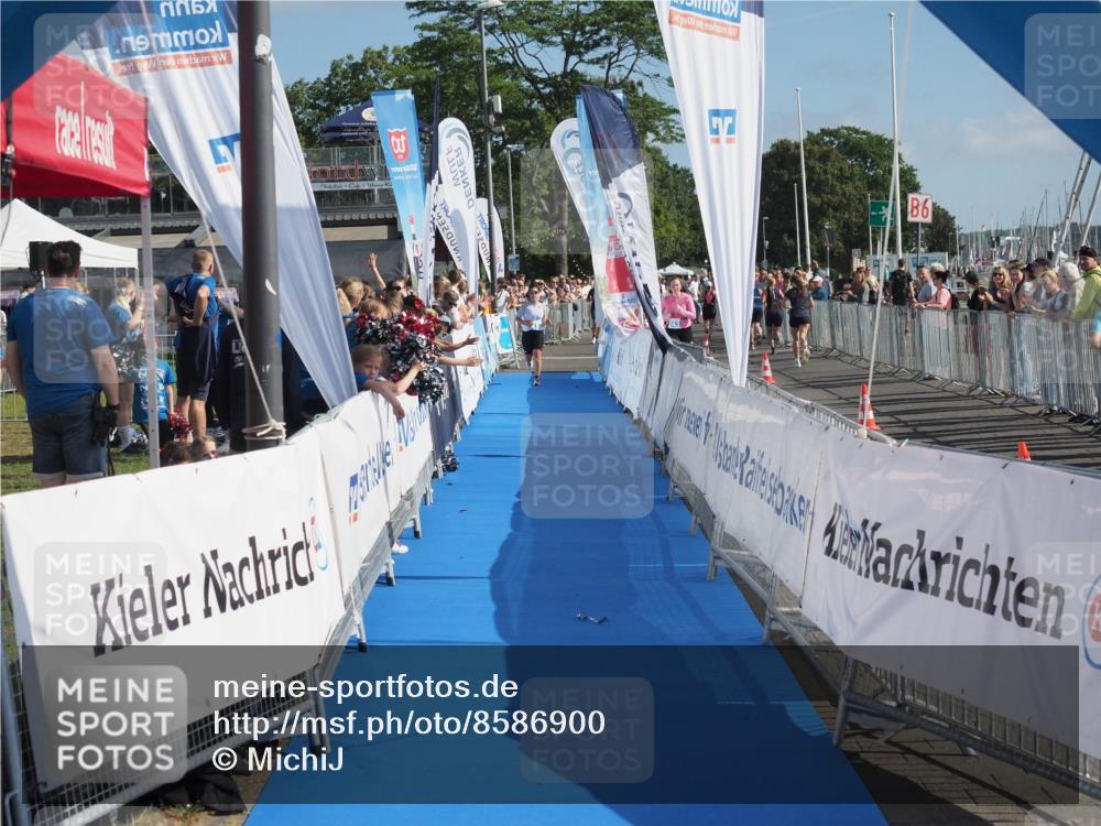 17.08.2025 - KN Förde Triathlon 2025 MichiJ http://msf.ph/oto/8586900 17.08.2025 10:26:33 Laufen 166, 168 meine-sportfotos.de