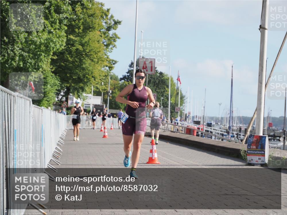 17.08.2025 - KN Förde Triathlon 2025 KatJ http://msf.ph/oto/8587032 17.08.2025 10:12:07 Laufen 116 meine-sportfotos.de