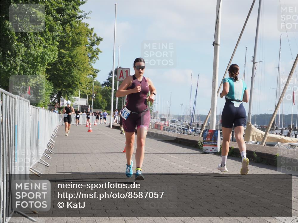 17.08.2025 - KN Förde Triathlon 2025 KatJ http://msf.ph/oto/8587057 17.08.2025 10:12:09 Laufen 116 meine-sportfotos.de