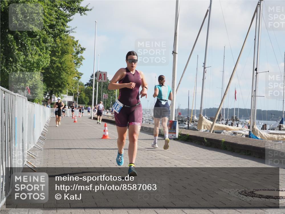 17.08.2025 - KN Förde Triathlon 2025 KatJ http://msf.ph/oto/8587063 17.08.2025 10:12:09 Laufen 116 meine-sportfotos.de