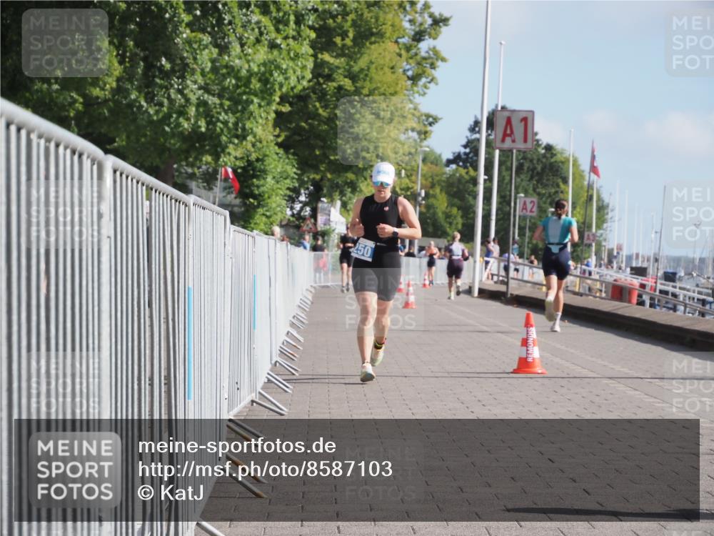 17.08.2025 - KN Förde Triathlon 2025 KatJ http://msf.ph/oto/8587103 17.08.2025 10:12:15 Laufen 250 meine-sportfotos.de
