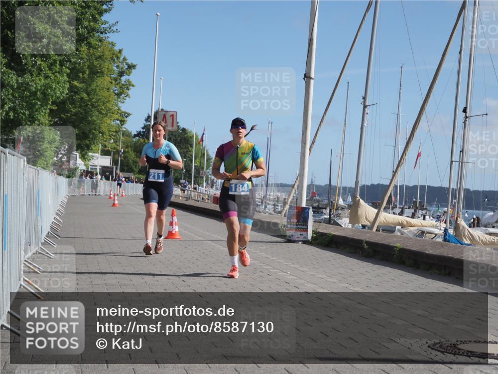 17.08.2025 - KN Förde Triathlon 2025 KatJ http://msf.ph/oto/8587130 17.08.2025 10:36:57 Laufen 184, 211 meine-sportfotos.de