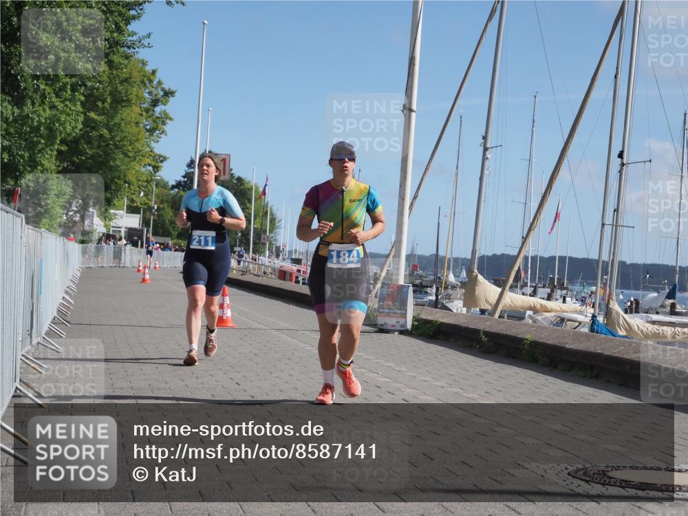 17.08.2025 - KN Förde Triathlon 2025 KatJ http://msf.ph/oto/8587141 17.08.2025 10:36:57 Laufen 184, 211 meine-sportfotos.de