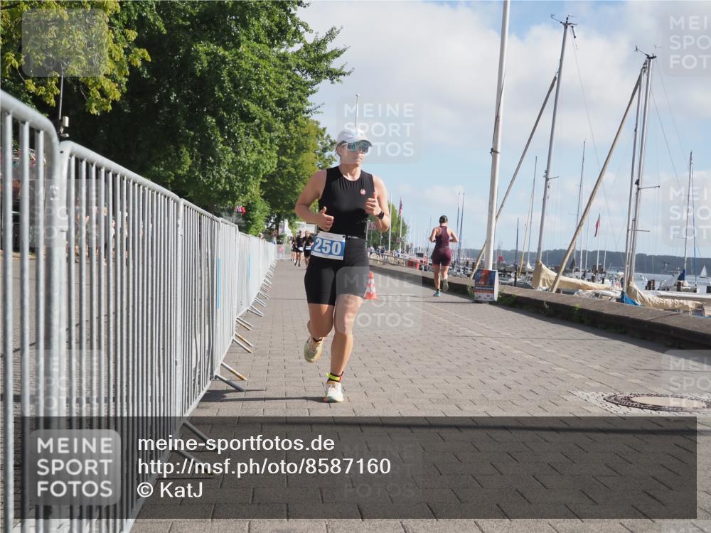17.08.2025 - KN Förde Triathlon 2025 KatJ http://msf.ph/oto/8587160 17.08.2025 10:12:19 Laufen 250 meine-sportfotos.de