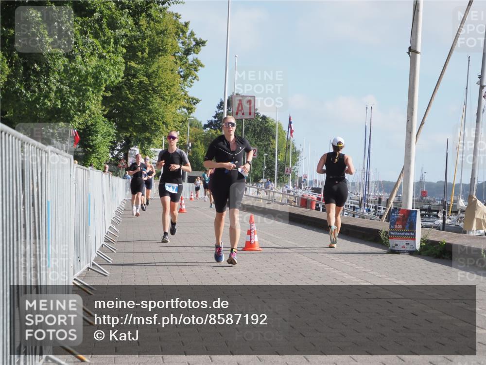17.08.2025 - KN Förde Triathlon 2025 KatJ http://msf.ph/oto/8587192 17.08.2025 10:12:29 Laufen 125, 147 meine-sportfotos.de