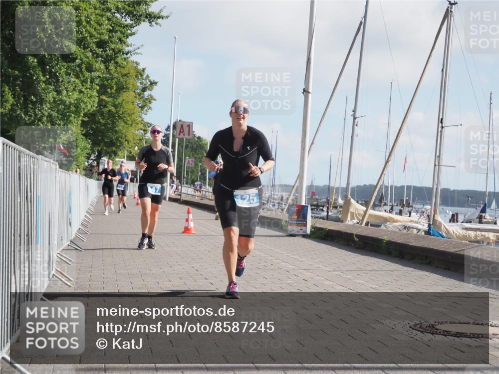 17.08.2025 - KN Förde Triathlon 2025 KatJ http://msf.ph/oto/8587245 17.08.2025 10:12:31 Laufen 125, 126, 147, 158 meine-sportfotos.de