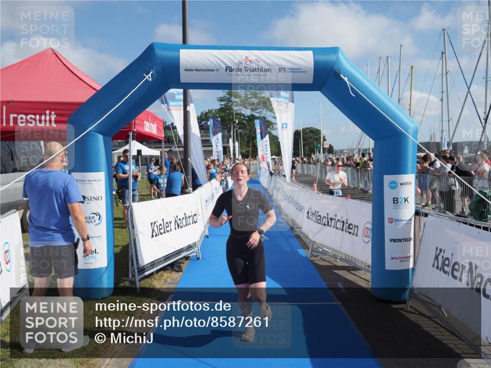 17.08.2025 - KN Förde Triathlon 2025 MichiJ http://msf.ph/oto/8587261 17.08.2025 10:27:19 Laufen 126 meine-sportfotos.de
