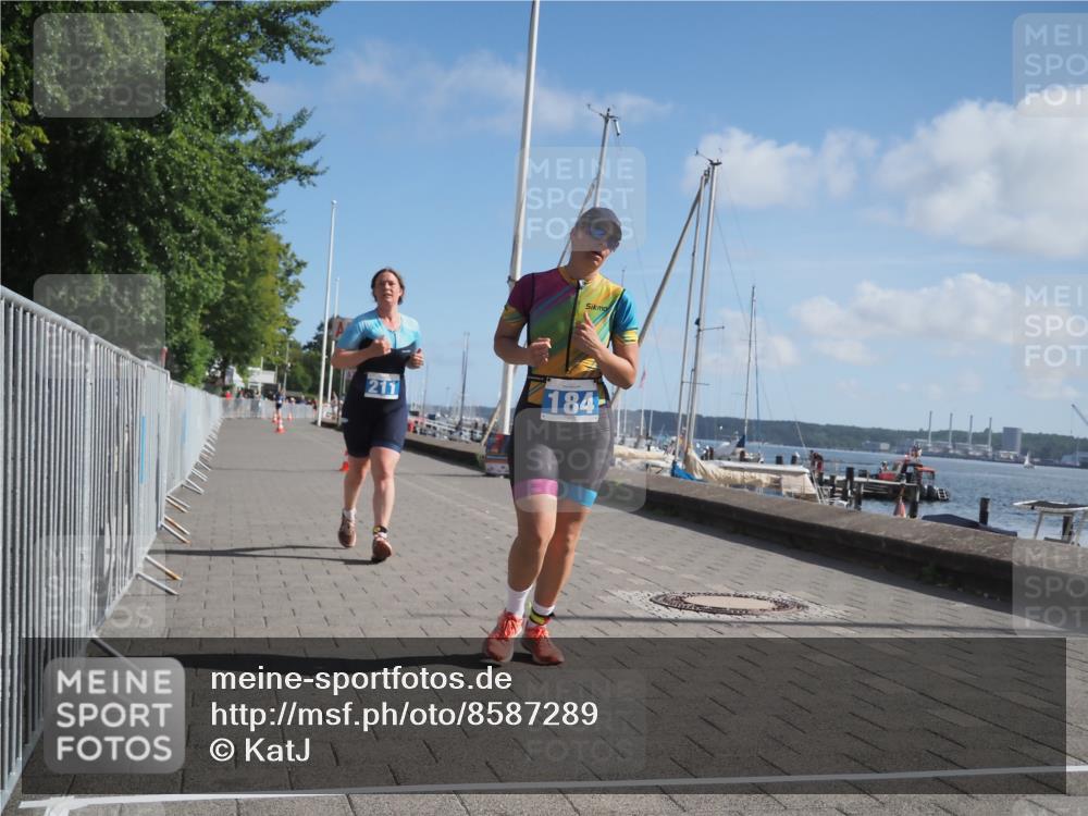 17.08.2025 - KN Förde Triathlon 2025 KatJ http://msf.ph/oto/8587289 17.08.2025 10:36:59 Laufen 184, 211 meine-sportfotos.de