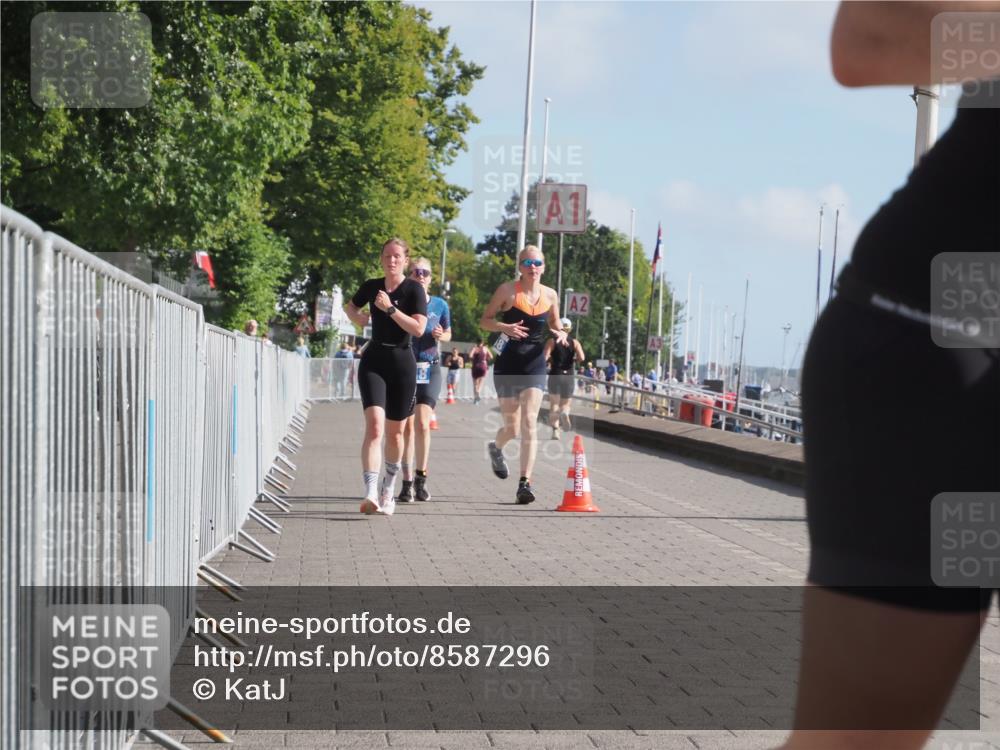17.08.2025 - KN Förde Triathlon 2025 KatJ http://msf.ph/oto/8587296 17.08.2025 10:12:35 Laufen 125, 126, 147, 148, 158 meine-sportfotos.de