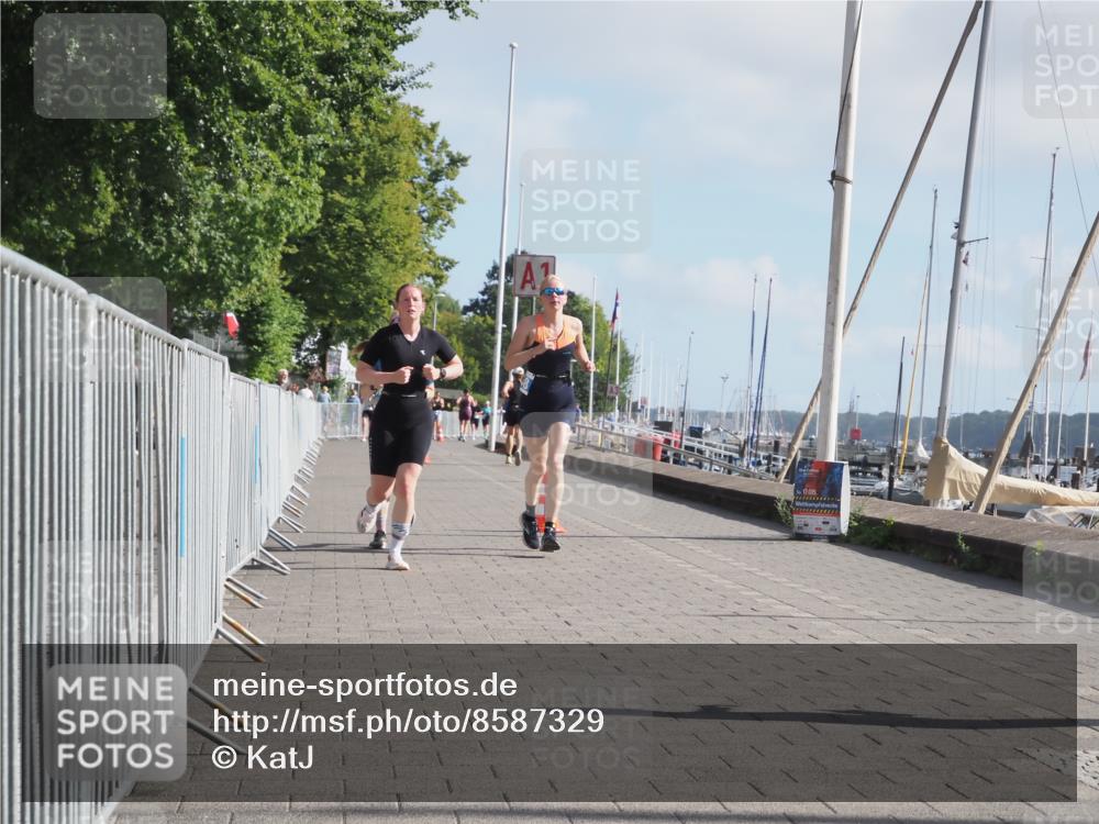 17.08.2025 - KN Förde Triathlon 2025 KatJ http://msf.ph/oto/8587329 17.08.2025 10:12:37 Laufen 126, 147, 148, 158 meine-sportfotos.de