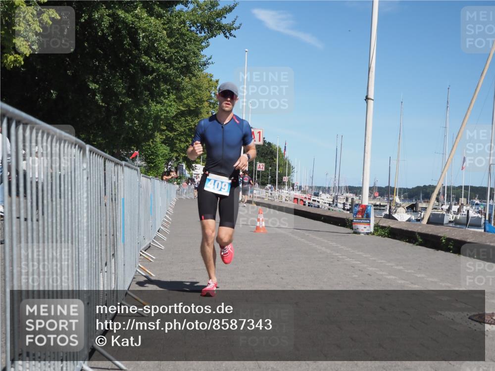 17.08.2025 - KN Förde Triathlon 2025 KatJ http://msf.ph/oto/8587343 17.08.2025 13:30:17 Laufen 409 meine-sportfotos.de