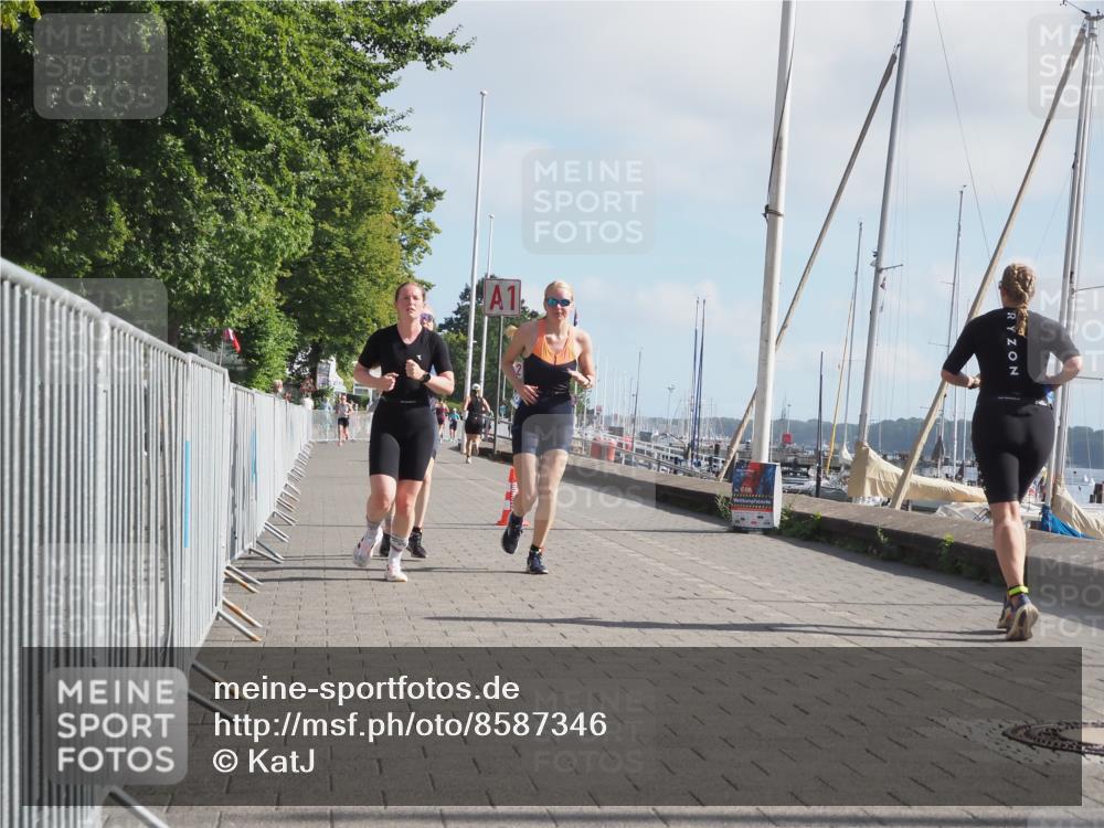17.08.2025 - KN Förde Triathlon 2025 KatJ http://msf.ph/oto/8587346 17.08.2025 10:12:38 Laufen 126, 148, 158 meine-sportfotos.de
