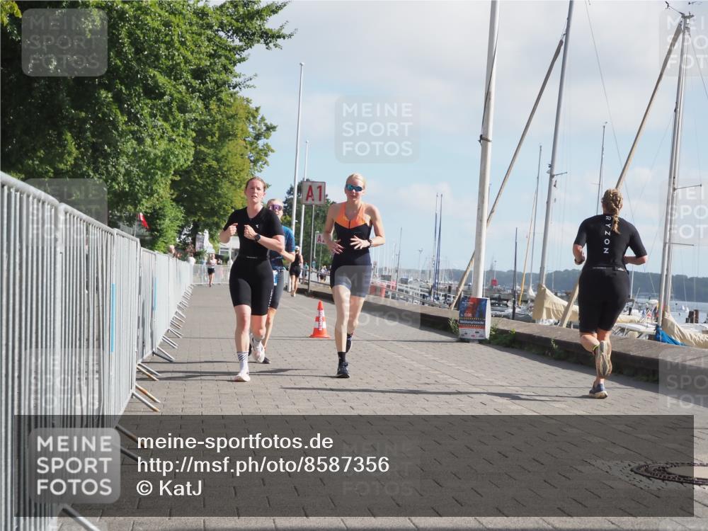 17.08.2025 - KN Förde Triathlon 2025 KatJ http://msf.ph/oto/8587356 17.08.2025 10:12:38 Laufen 126, 148, 158 meine-sportfotos.de
