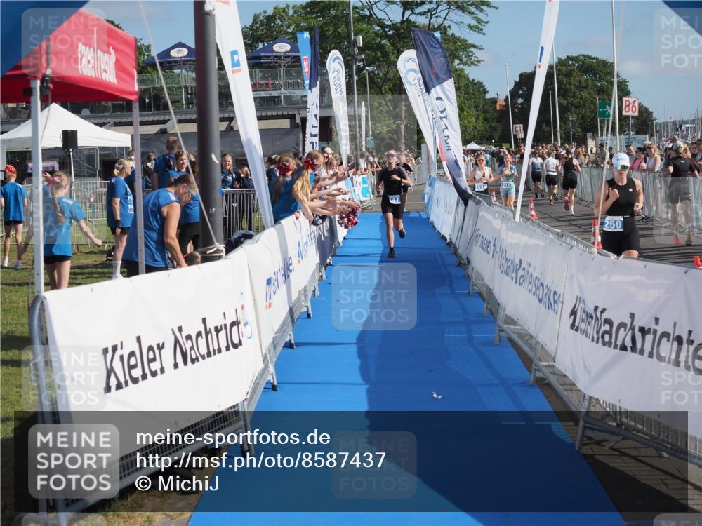 17.08.2025 - KN Förde Triathlon 2025 MichiJ http://msf.ph/oto/8587437 17.08.2025 10:27:48 Laufen 148 meine-sportfotos.de