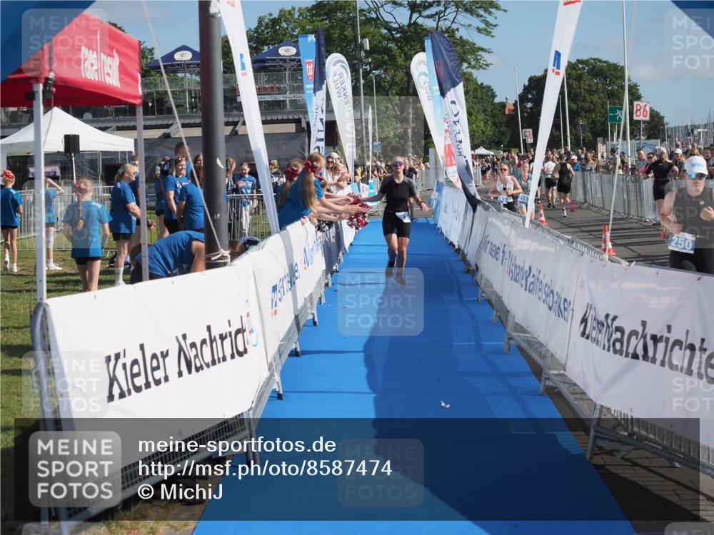 17.08.2025 - KN Förde Triathlon 2025 MichiJ http://msf.ph/oto/8587474 17.08.2025 10:27:50 Laufen 147, 148 meine-sportfotos.de