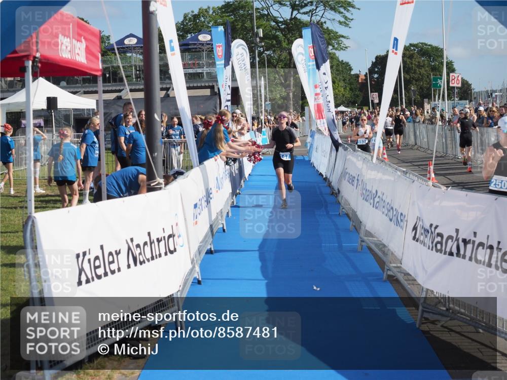 17.08.2025 - KN Förde Triathlon 2025 MichiJ http://msf.ph/oto/8587481 17.08.2025 10:27:50 Laufen 147, 148 meine-sportfotos.de
