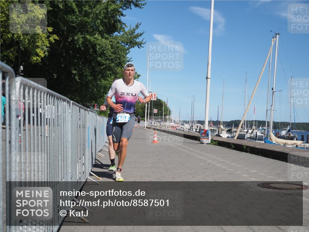 17.08.2025 - KN Förde Triathlon 2025 KatJ http://msf.ph/oto/8587501 17.08.2025 13:30:37 Laufen 404, 460, 461 meine-sportfotos.de