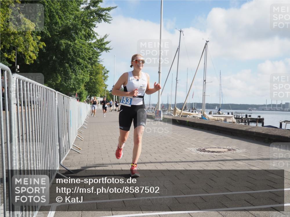 17.08.2025 - KN Förde Triathlon 2025 KatJ http://msf.ph/oto/8587502 17.08.2025 10:12:58 Laufen 107, 153, 168 meine-sportfotos.de