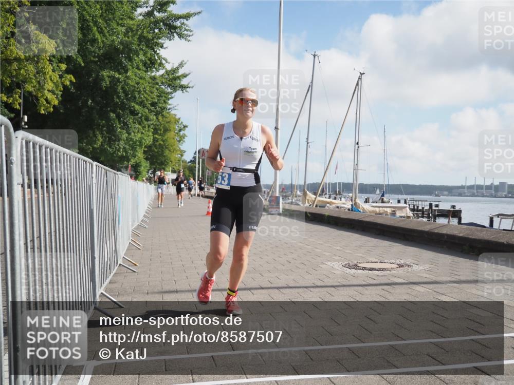 17.08.2025 - KN Förde Triathlon 2025 KatJ http://msf.ph/oto/8587507 17.08.2025 10:12:58 Laufen 107, 153, 168 meine-sportfotos.de