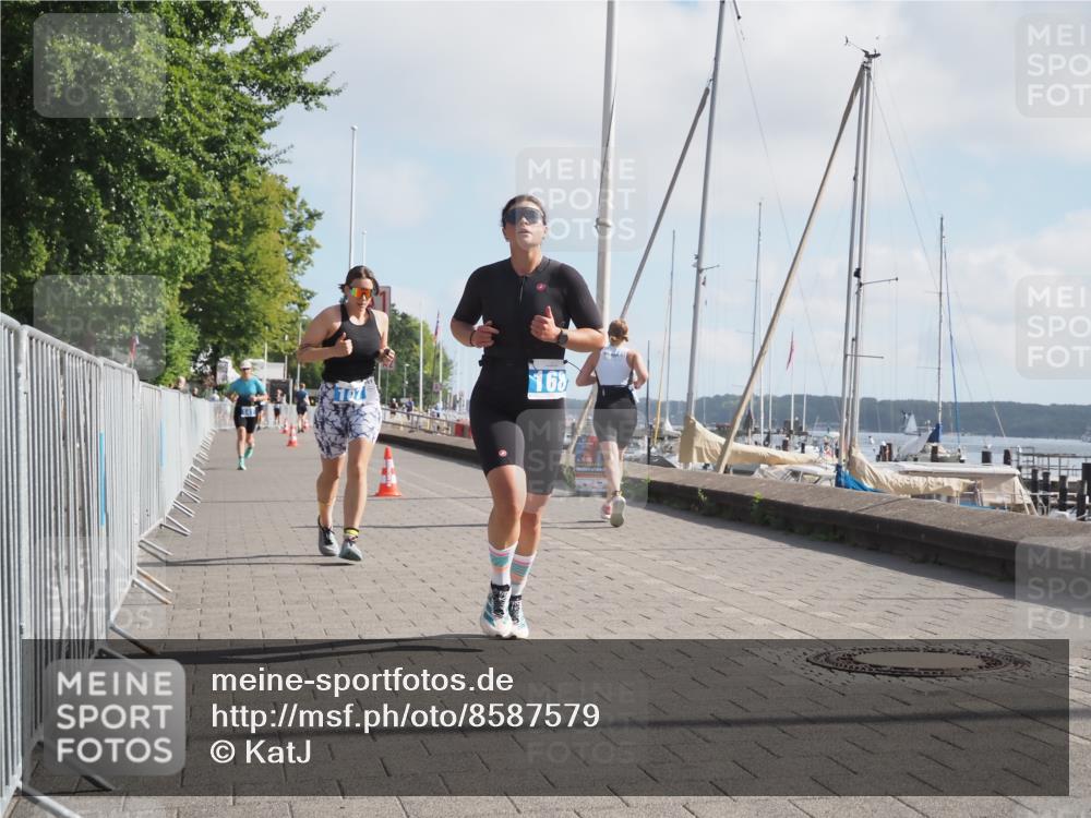 17.08.2025 - KN Förde Triathlon 2025 KatJ http://msf.ph/oto/8587579 17.08.2025 10:13:05 Laufen 107, 141, 168 meine-sportfotos.de