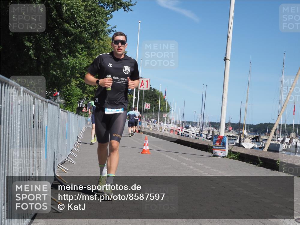 17.08.2025 - KN Förde Triathlon 2025 KatJ http://msf.ph/oto/8587597 17.08.2025 13:30:50 Laufen 434, 450 meine-sportfotos.de
