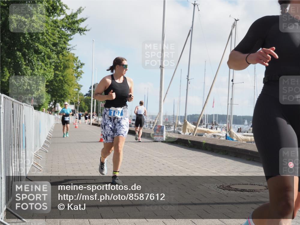 17.08.2025 - KN Förde Triathlon 2025 KatJ http://msf.ph/oto/8587612 17.08.2025 10:13:06 Laufen 107, 141, 168 meine-sportfotos.de
