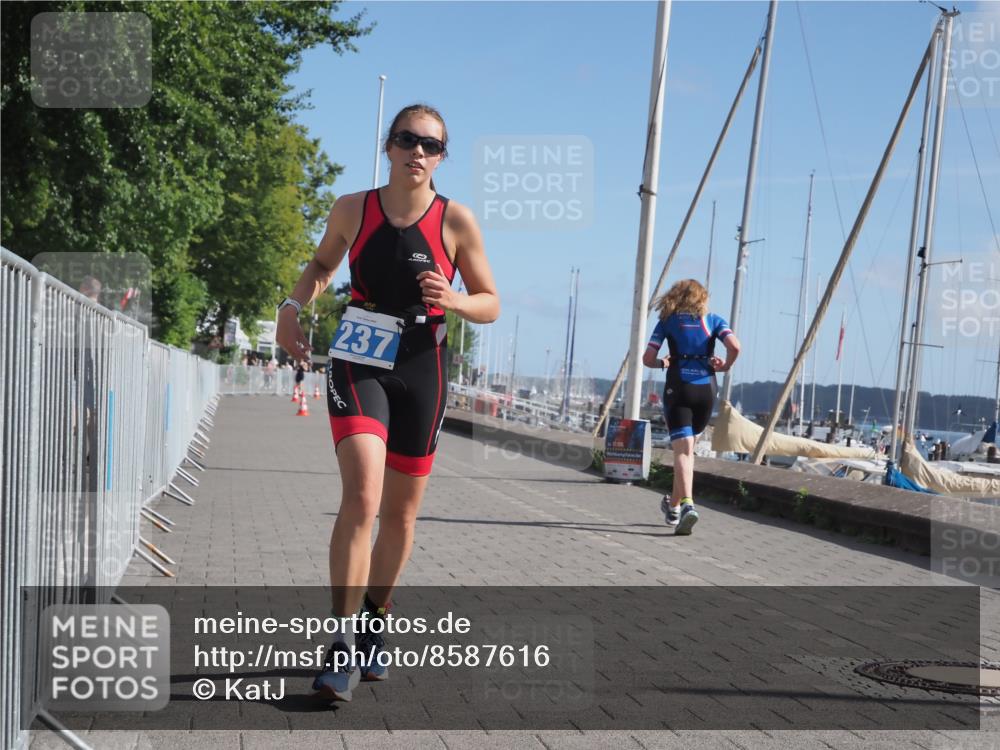 17.08.2025 - KN Förde Triathlon 2025 KatJ http://msf.ph/oto/8587616 17.08.2025 10:37:35 Laufen 237 meine-sportfotos.de