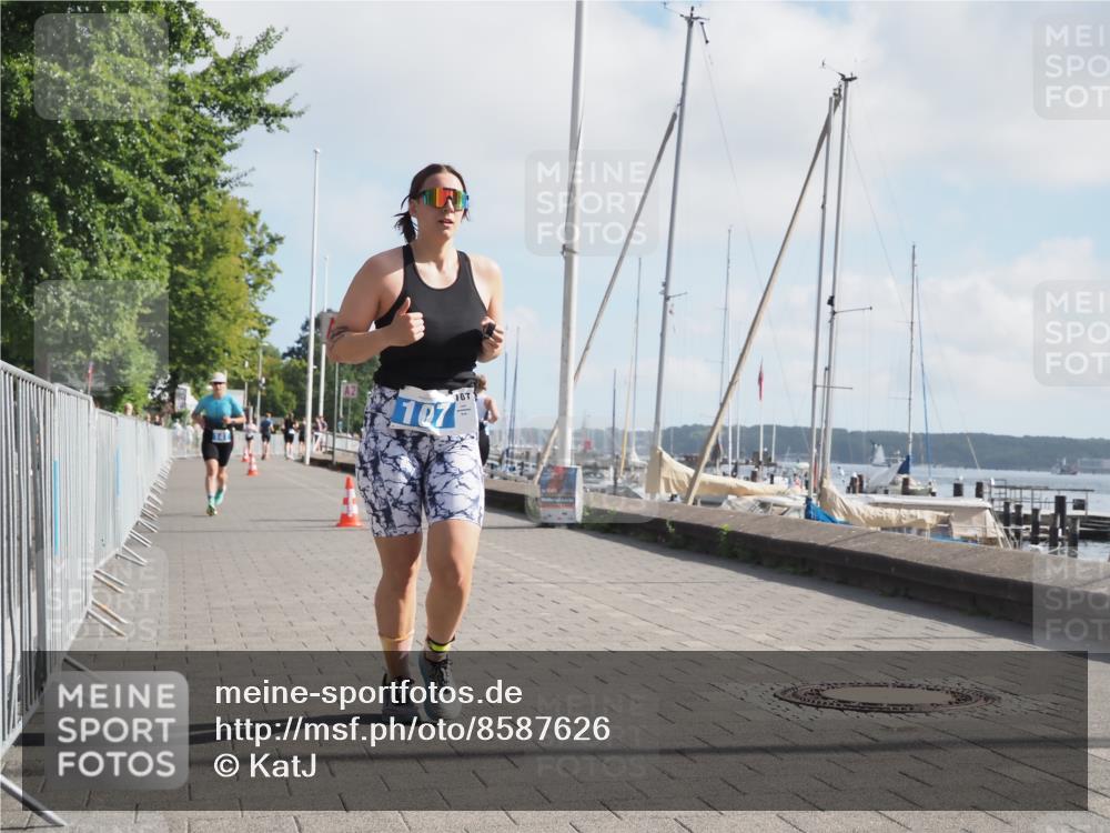 17.08.2025 - KN Förde Triathlon 2025 KatJ http://msf.ph/oto/8587626 17.08.2025 10:13:07 Laufen 107, 141, 168 meine-sportfotos.de