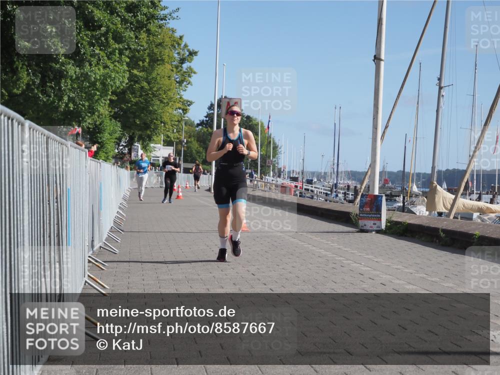 17.08.2025 - KN Förde Triathlon 2025 KatJ http://msf.ph/oto/8587667 17.08.2025 10:37:59 Laufen 174 meine-sportfotos.de