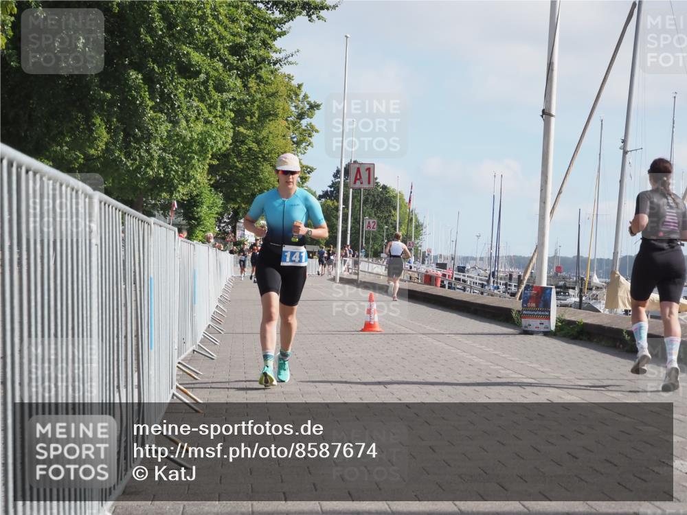 17.08.2025 - KN Förde Triathlon 2025 KatJ http://msf.ph/oto/8587674 17.08.2025 10:13:11 Laufen 141 meine-sportfotos.de