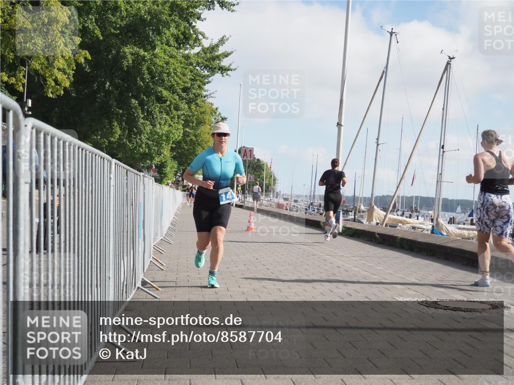 17.08.2025 - KN Förde Triathlon 2025 KatJ http://msf.ph/oto/8587704 17.08.2025 10:13:12 Laufen 141 meine-sportfotos.de