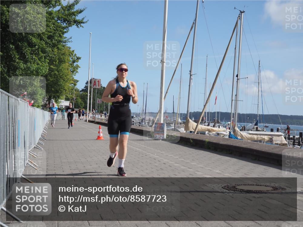 17.08.2025 - KN Förde Triathlon 2025 KatJ http://msf.ph/oto/8587723 17.08.2025 10:38:01 Laufen 174 meine-sportfotos.de