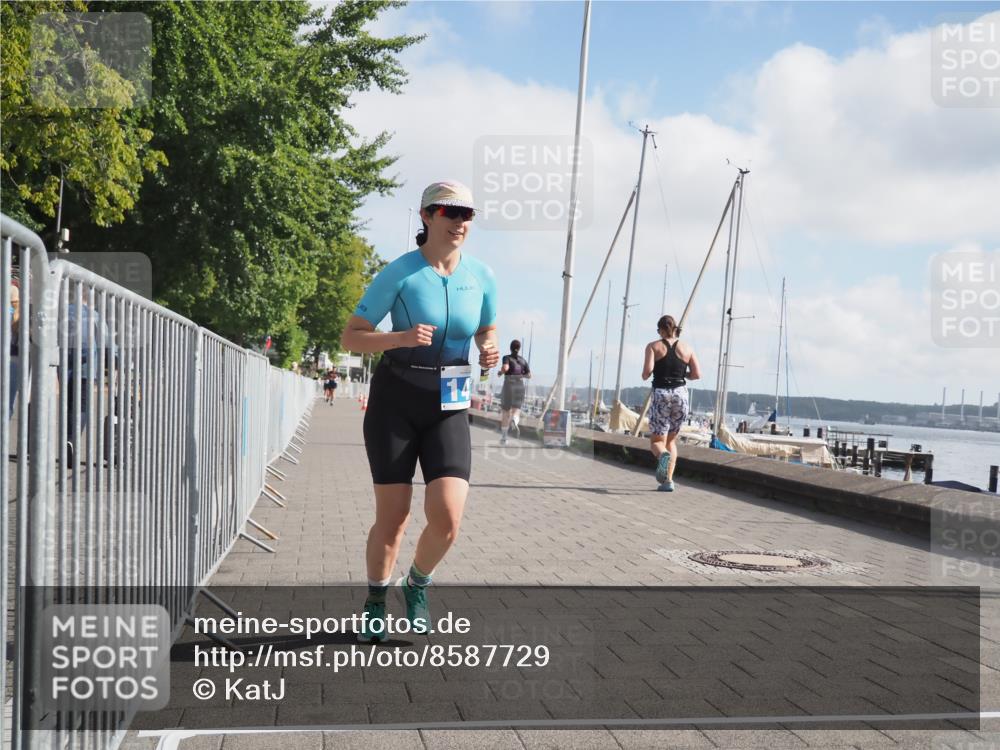 17.08.2025 - KN Förde Triathlon 2025 KatJ http://msf.ph/oto/8587729 17.08.2025 10:13:13 Laufen 141 meine-sportfotos.de