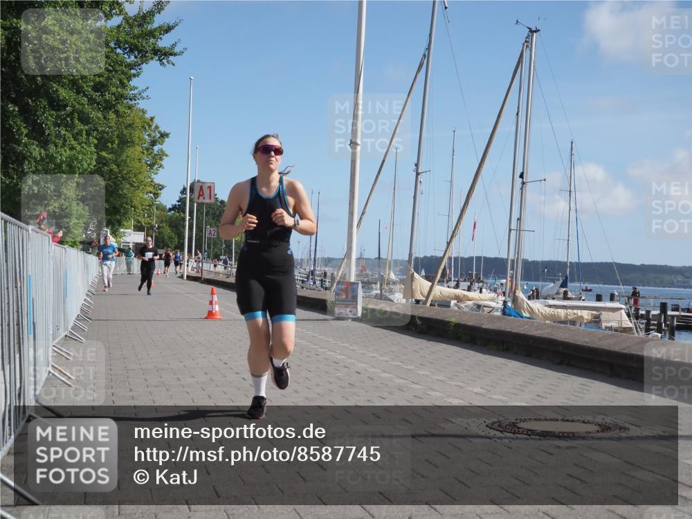 17.08.2025 - KN Förde Triathlon 2025 KatJ http://msf.ph/oto/8587745 17.08.2025 10:38:01 Laufen 174 meine-sportfotos.de