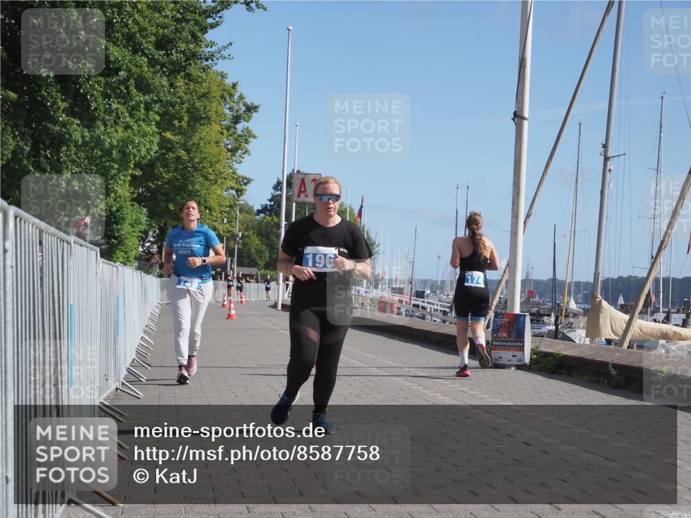 17.08.2025 - KN Förde Triathlon 2025 KatJ http://msf.ph/oto/8587758 17.08.2025 10:38:10 Laufen 169, 196 meine-sportfotos.de