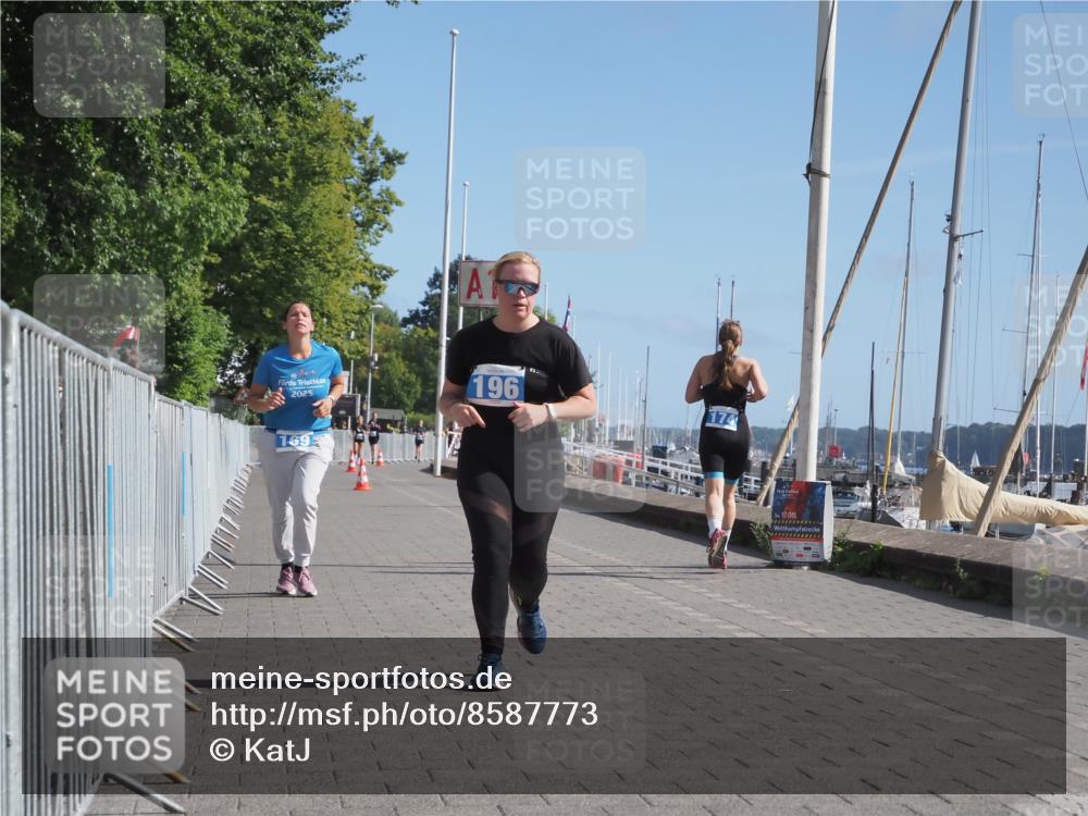 17.08.2025 - KN Förde Triathlon 2025 KatJ http://msf.ph/oto/8587773 17.08.2025 10:38:10 Laufen 169, 196 meine-sportfotos.de